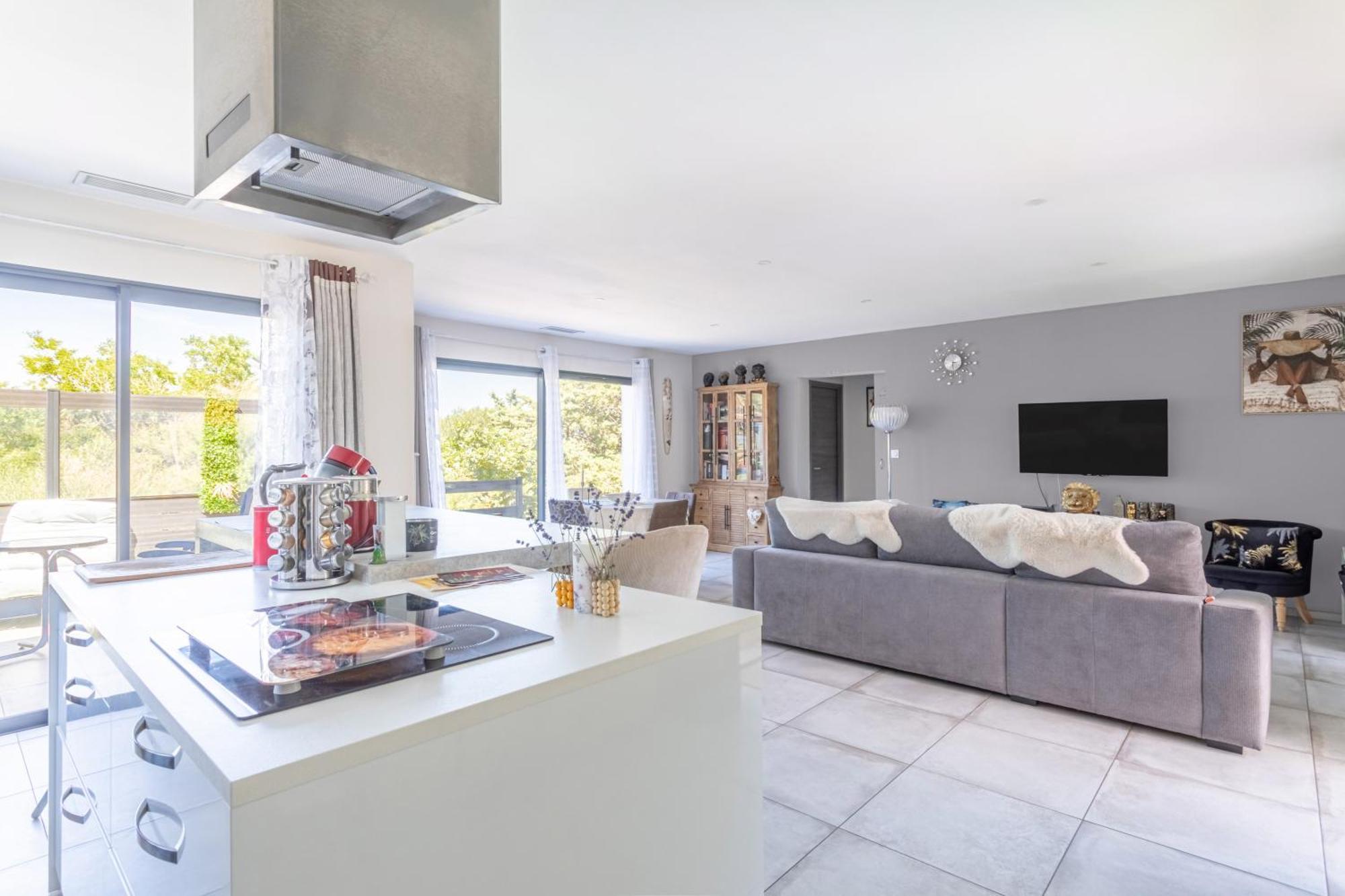 Les Garrigues Ensoleillees Holiday home *